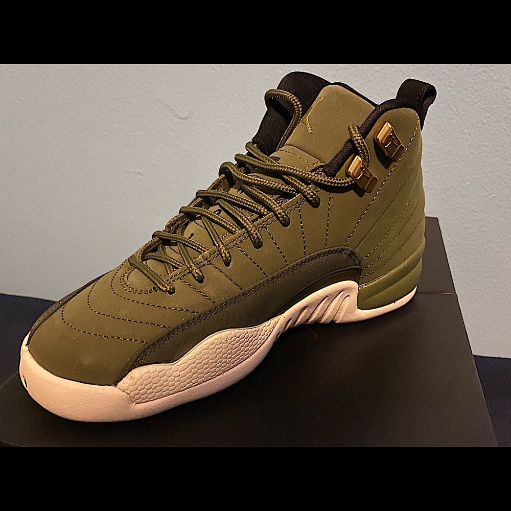 Air Jordan 12 Retro “Class of 2003”